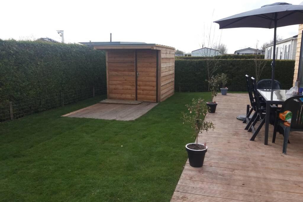 Luxe Vakantie Bungalow Met 3 Slaapkamers Dronrijp Dış mekan fotoğraf