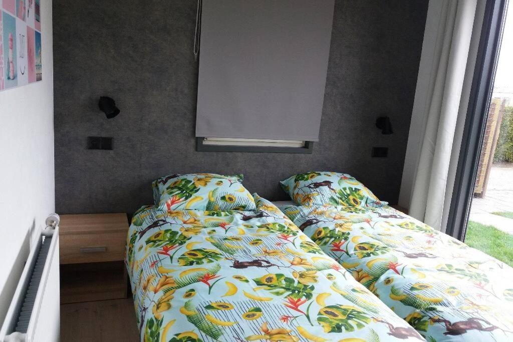 Luxe Vakantie Bungalow Met 3 Slaapkamers Dronrijp Dış mekan fotoğraf